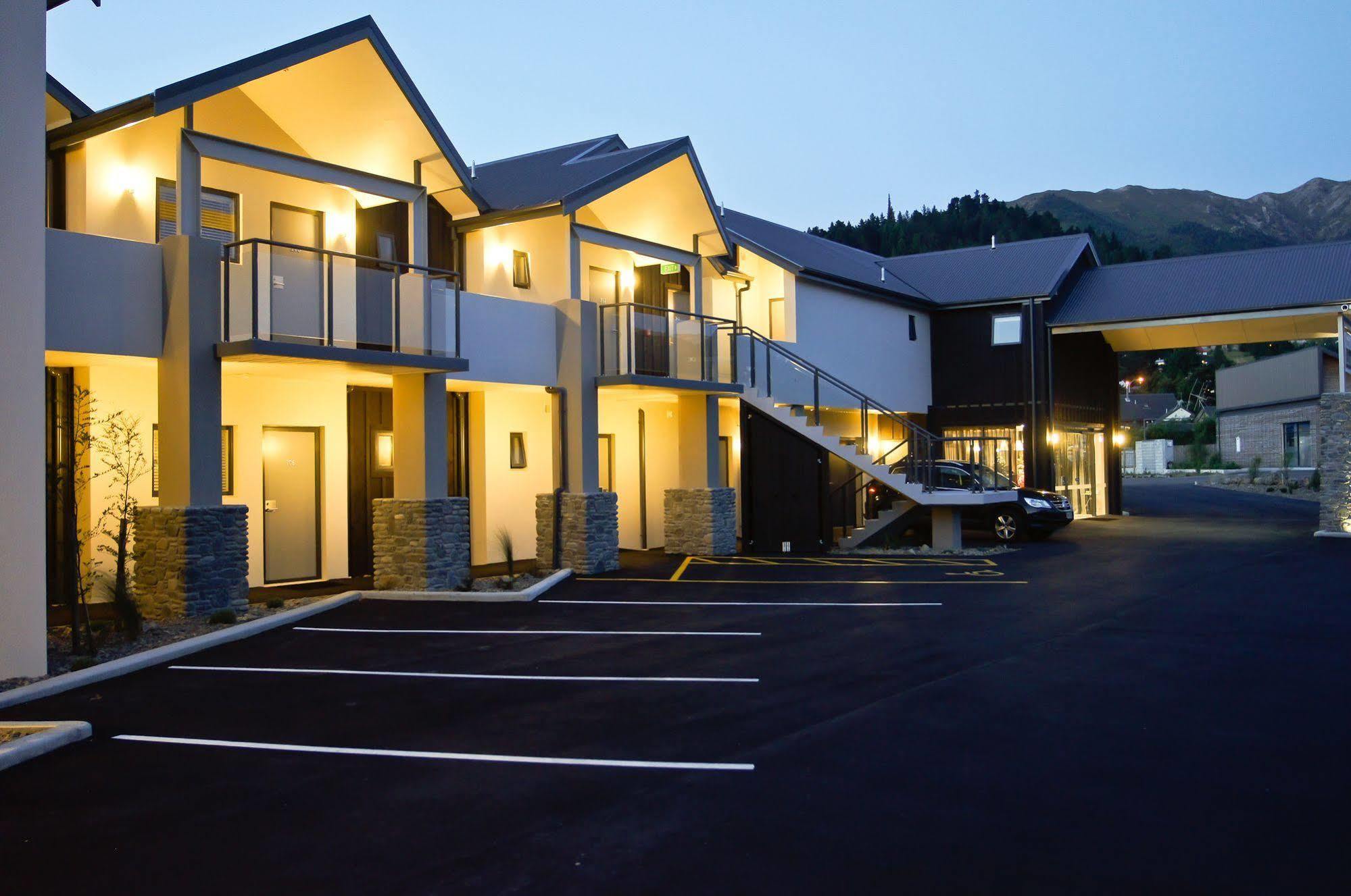 The St James Premium Accommodation Hanmer Springs Esterno foto